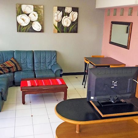 Moonlight House Hotel Nakhonratcsaszima Kültér fotó