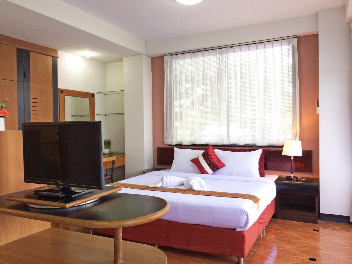 Moonlight House Hotel Nakhonratcsaszima Kültér fotó